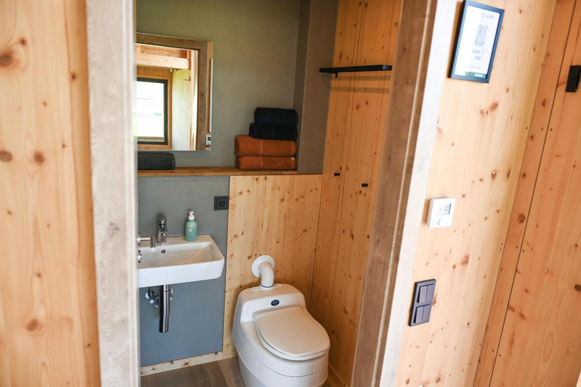 Tiny House Nature 15 Zur Meerseite - Green Tiny Village Harlesiel كاروليننسيل المظهر الخارجي الصورة